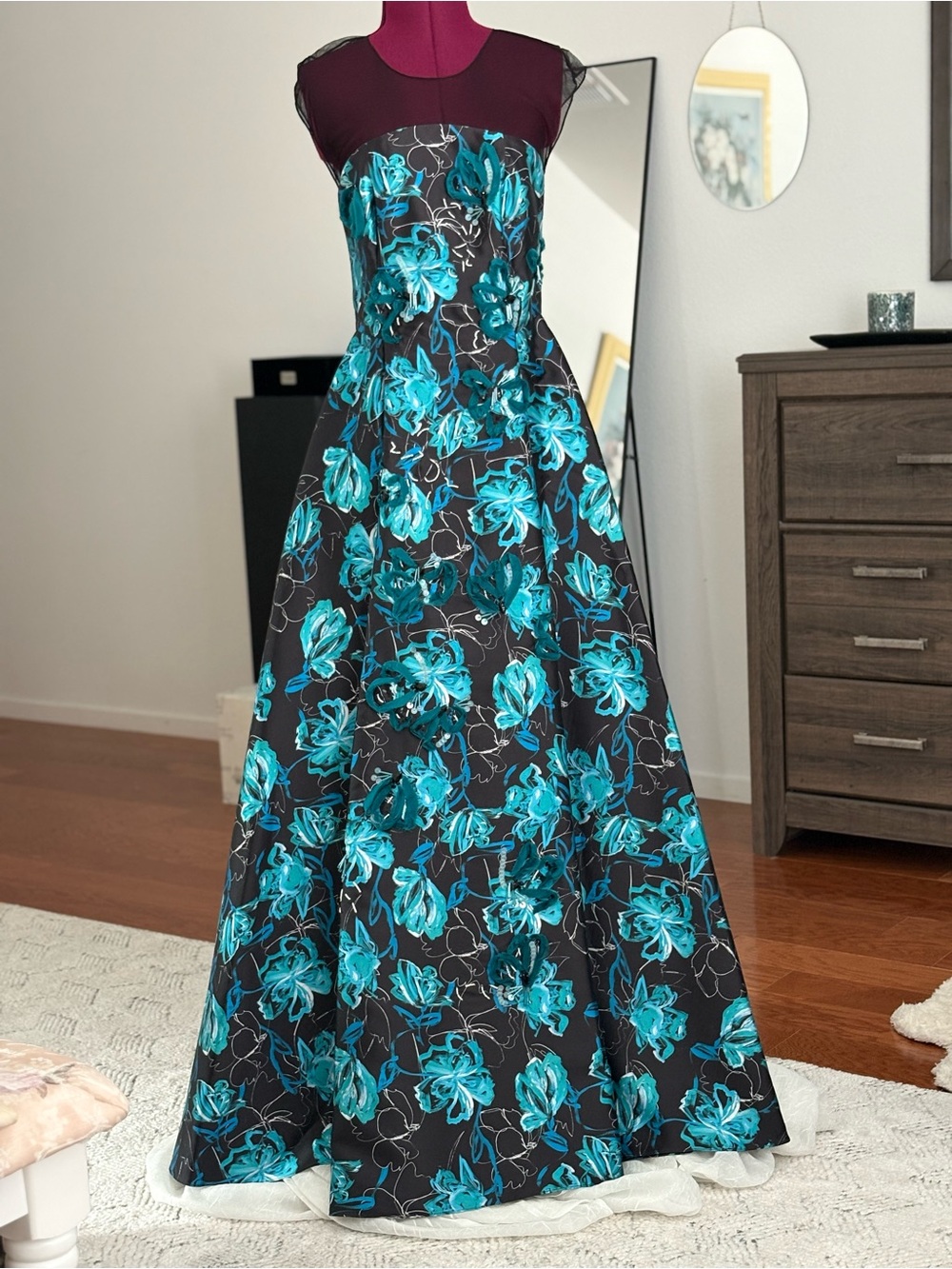 NEW with tags SACHIN AND BABI NOIR Gown TOPAZ SZ 10 retail $799.00